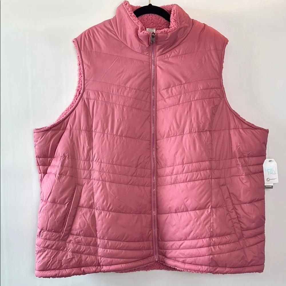 Reversible Sherpa, Quilted Pink Vest with Pockets - New with Tags - Picture 1 of 12